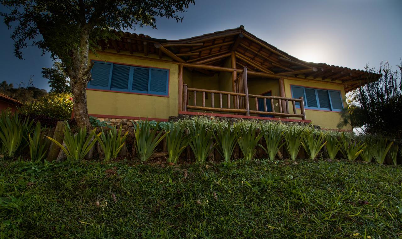 Pousada Maria Manha Hotel Passa Quatro Exterior photo